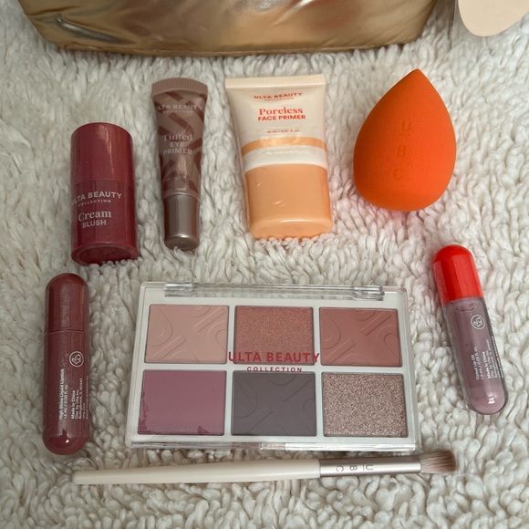 NWT Ulta Beauty Collection 9-Piece Makeup Gift Set - Picture 3 of 5